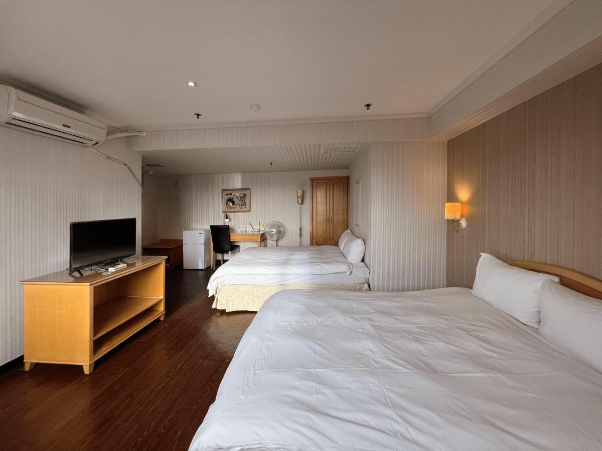 Hermes Hotel Hsinchu stad Exteriör bild