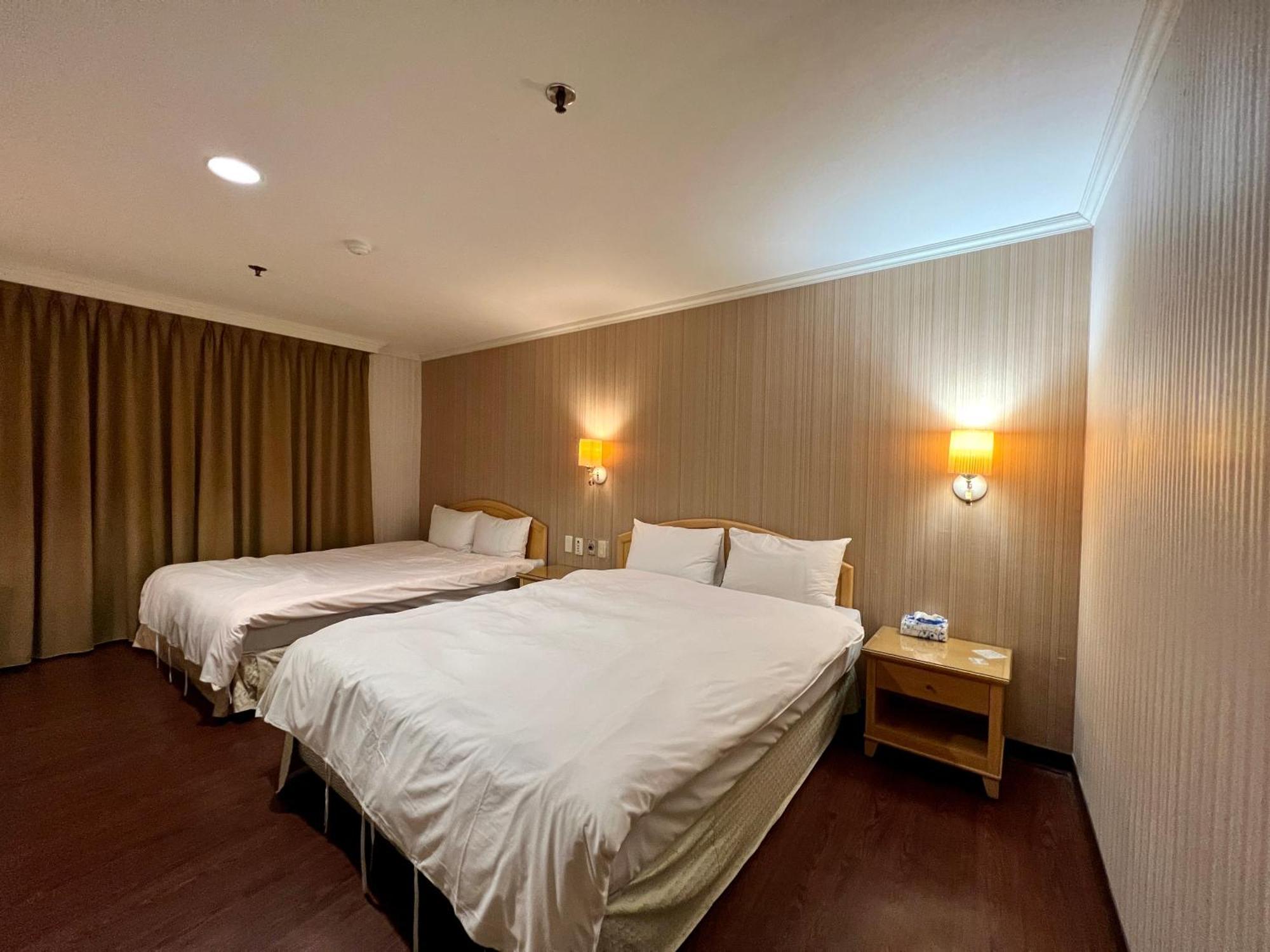Hermes Hotel Hsinchu stad Exteriör bild